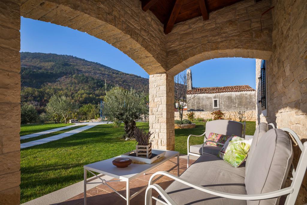 Villa Stonegate Estate - Bonus, Dvije Vile Jedna Cijena! Opatija Ngoại thất bức ảnh