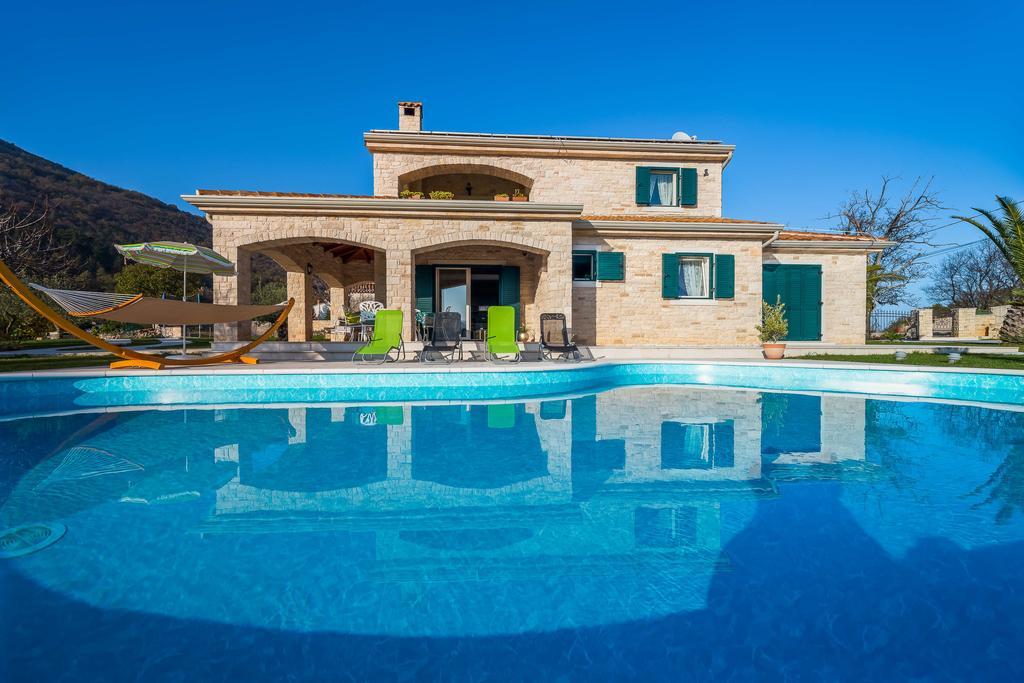 Villa Stonegate Estate - Bonus, Dvije Vile Jedna Cijena! Opatija Ngoại thất bức ảnh