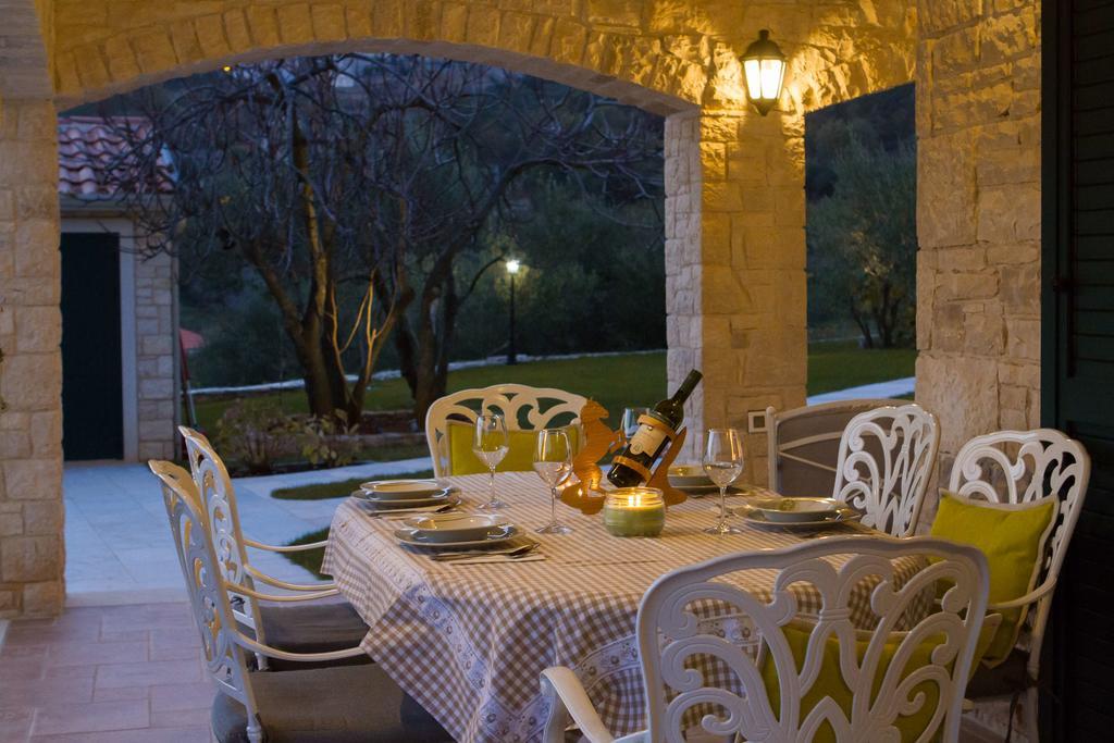 Villa Stonegate Estate - Bonus, Dvije Vile Jedna Cijena! Opatija Ngoại thất bức ảnh