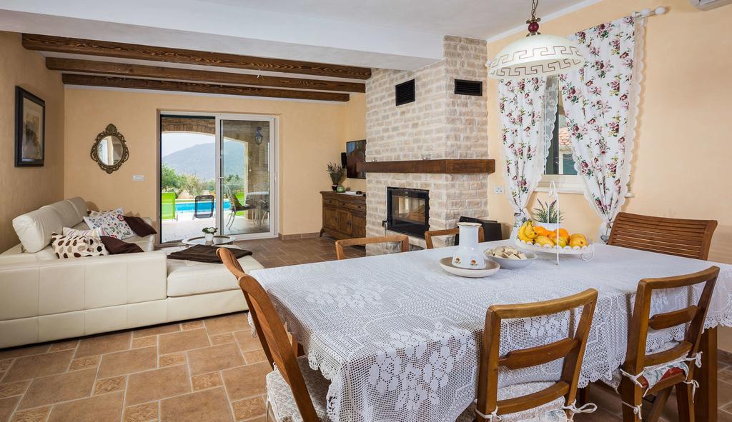 Villa Stonegate Estate - Bonus, Dvije Vile Jedna Cijena! Opatija Ngoại thất bức ảnh