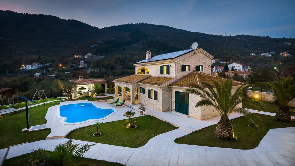 Villa Stonegate Estate - Bonus, Dvije Vile Jedna Cijena! Opatija Ngoại thất bức ảnh