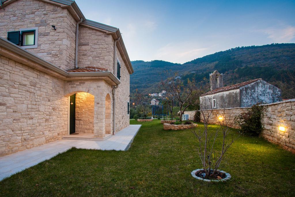 Villa Stonegate Estate - Bonus, Dvije Vile Jedna Cijena! Opatija Ngoại thất bức ảnh
